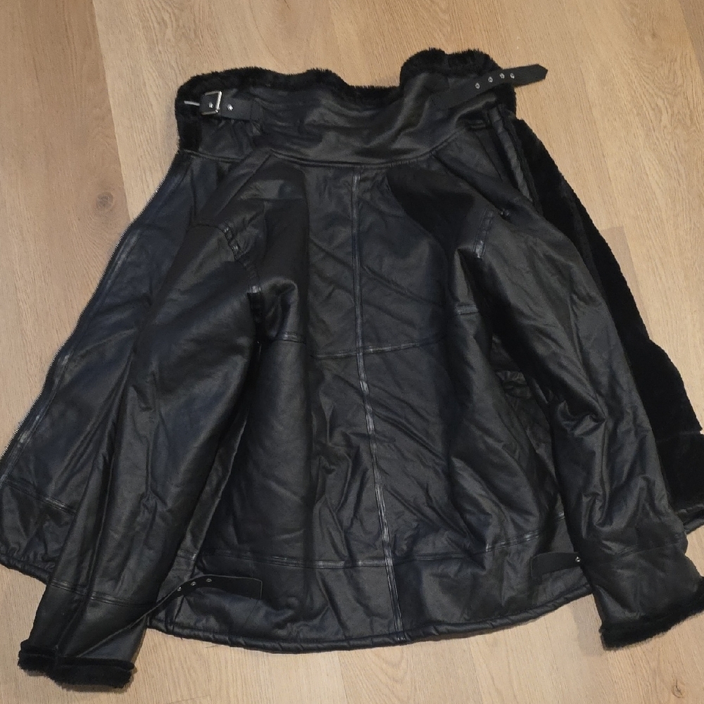 Source Unknown Black Shearling Jacket - image 2